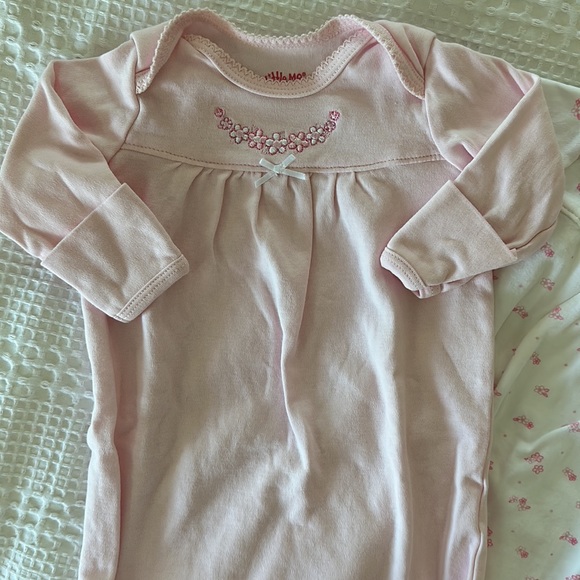 Little Me Newborn girl gowns - set of two - size 0-3 months - Picture 2 of 4